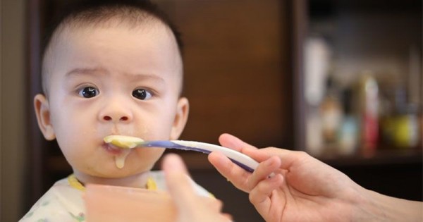 Memperkenalkan Bubur Bayi untuk Si Kecil Usia 6 Bulan